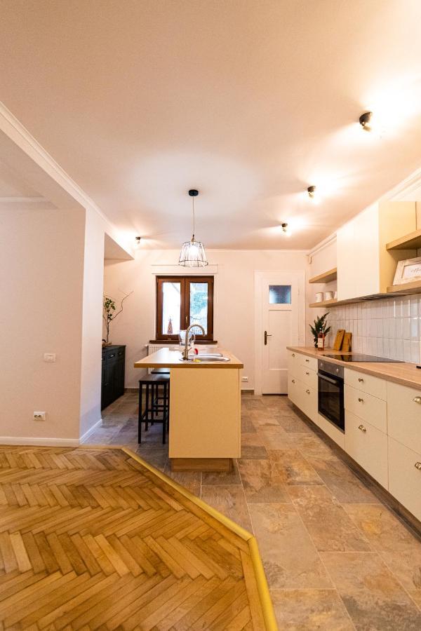 Castel'Or Residence Braszów Zewnętrze zdjęcie
